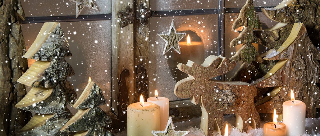 La déco fenêtre Noël qui nous raffole cette année en 80 photos  Decoration fenetre  noel, Deco fenetre noel, Decoration noel exterieur