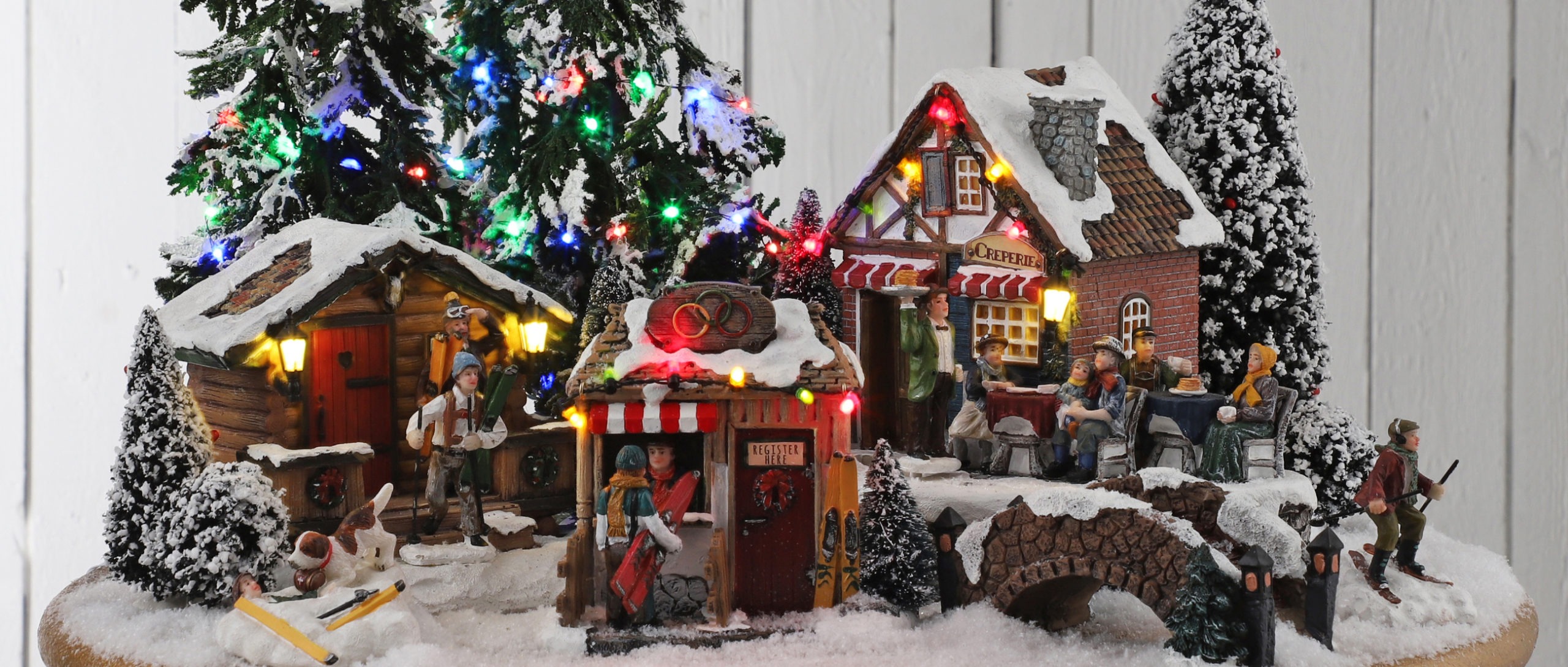 Noël : la magie des villages animés miniatures - Mon jardin d'idées