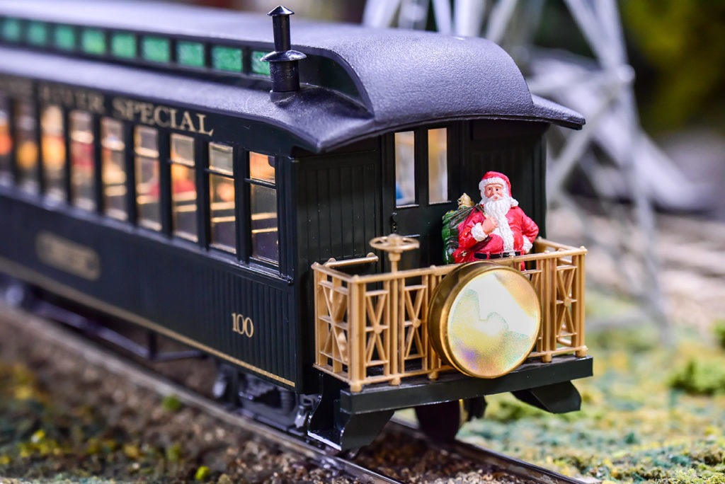 Le petit train de Noël  Mon jardin d'idées