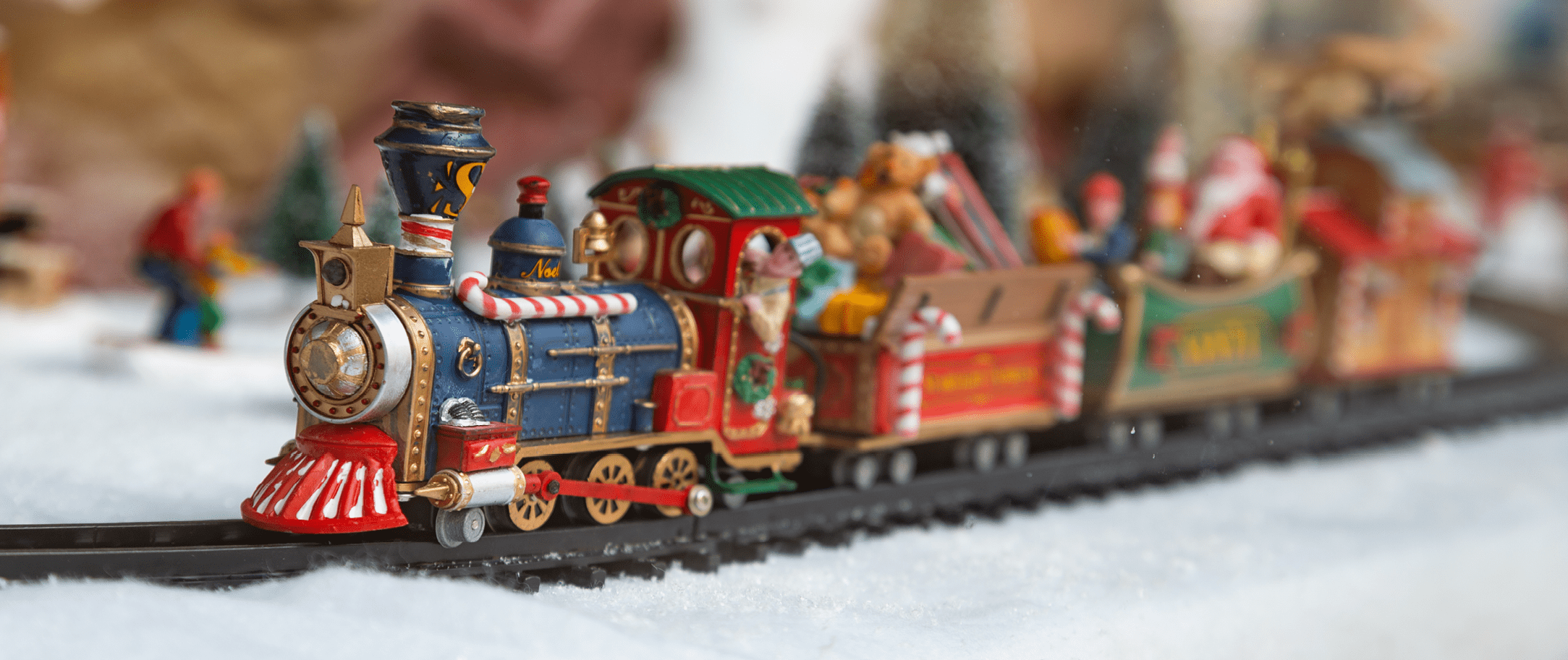 Jouets de Christmas Train à Piles Inclure Locomotive Cadeaux de Train Classique pour garçons Filles 3 4 5 6 Ans FXQIN Train de Noël électrique pour Enfants 3 Voitures et 10 Pistes 